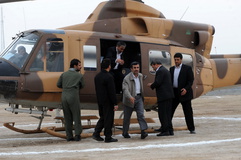 رییس جمهور در جمع مردم بندر خمیر