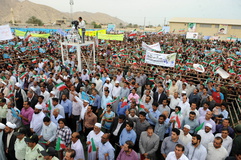 رییس جمهور در جمع مردم بندر خمیر