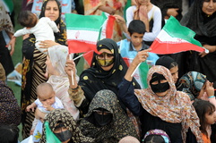 رییس جمهور در جمع مردم بندر خمیر