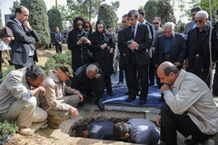 مراسم تشییع و خاکسپاری پیکر استاد داریوش صفوت