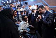 دیدار علما، ایثارگران، مدیران و منتخبین استان هرمزگان با رییس جمهور