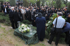 مراسم تشییع و خاکسپاری پیکر استاد داریوش صفوت