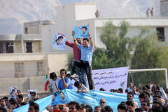 رییس جمهور در جمع مردم پارسیان