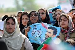 رییس جمهور در جمع مردم پارسیان