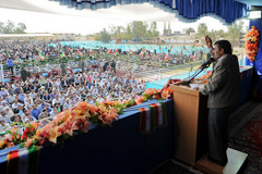 رییس جمهور در جمع مردم پارسیان