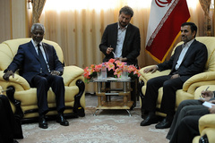 دیدار کوفی عنان با احمدی نژاد