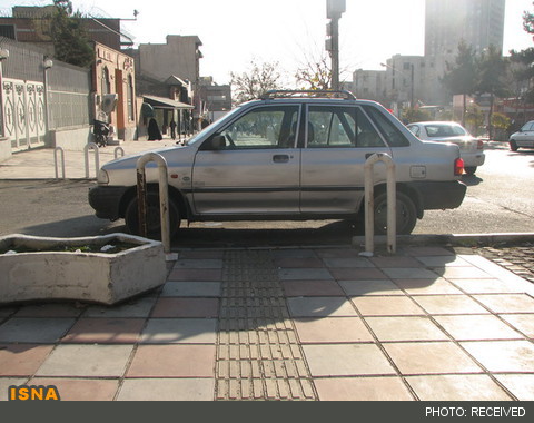 عبور معلولان ممنوع!