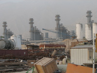 راهكارهاي وزارت نفت براي حل مشكل پتروشيمي اصفهان