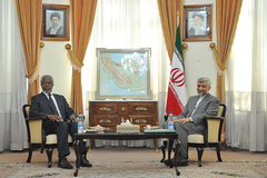 دیدار كوفي عنان با دبیر شورای عالی امنیت ملی