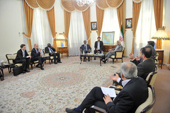 دیدار كوفي عنان با دبیر شورای عالی امنیت ملی