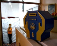 شیوه جدید تخلیه صندوقهای صدقات خانگی برای پیشگیری از شیوع کرونا
