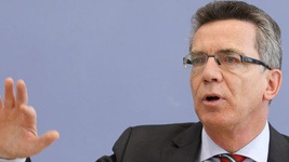 وزير دفاع آلمان: شکست دیپلماسی در سوريه نباید به دخالت نظامی منجر شود