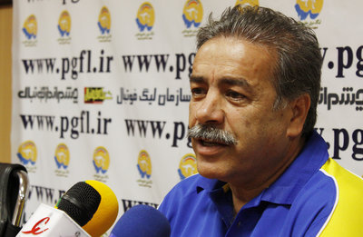 مذاکره تراکتورسازی با ابراهیم زاده/ پتروویچ نیامده می‌رود؟