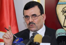 نخست وزیر تونس تکرار سناریوی مصر در کشورش را بعید دانست