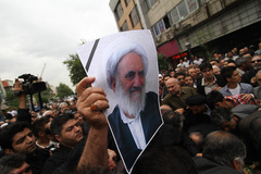 مراسم ترحیم آیت‌الله رضوانی در مسجد سیدعزیزالله بازار برگزار شد