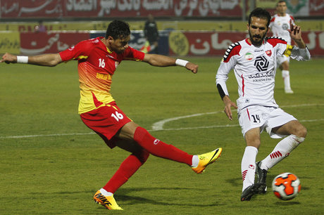 دیدار فولاد و پرسپولیس در آبادان برگزار نمی‌شود