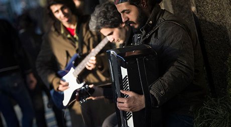 صدای خیابان‌ها را بشنویم! بادقت