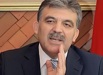 گل نسبت به استفاده سوریه از سلاح شیمیایی هشدار داد