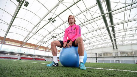 راکیتیچ: رونالدو بازیکن بزرگی است اما مسی بی‌همتاست