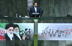 وزير اقتصاد در جلسه غيرعلني از نوسانات ارز و سكه گفت