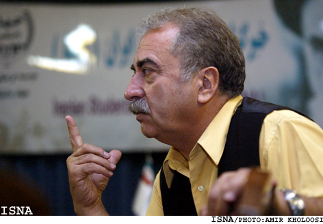 «اهالي تئاتر در سال 82»
هادي مرزبان؛ خاطرات كارگردان نقش اول