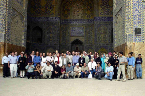 ارزيابي جايزه‌ي صادراتي تورهاي ورودي 
عضو انجمن صنفي دفاتر خدمات مسافرتي ايران:
تورگران‌ها يك سوم از 8 درصد جايزه‌ي صادراتي ديگر اقلام را دريافت مي‌كنند 
رقم