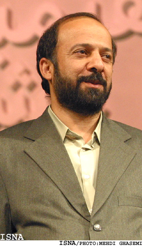 « صد حيف و صد حسن » 
ارزيابي دست اندرکاران سينماي ايران، از عملکرد محمد مهدي حيدريان در معاونت سينمايي طي سه سال گذشته