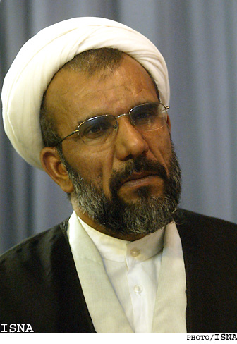 /چو ايران نباشد تن من مباد/
نماينده جيرفت:
شيوخ عرب، سربازان بي‌يونيفرم و ستون پنجم استعمار در منطقه هستند
مدعيان بحث ناسيوناليسم عرب، دروغگويان تاريخند