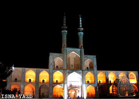 نوروز 84 به كجا سفر مي كنيد؟ /18/
يزد، ديار مساجد و جاذبه‌هاي كويري