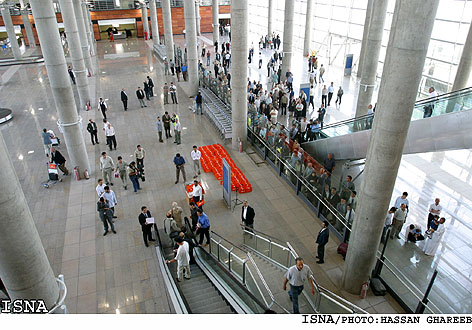 /گزارش تصويري/
آغاز بهره‌برداري ازفرودگاه امام(ره)