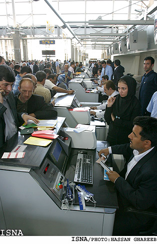 /گزارش تصويري/
آغاز بهره‌برداري ازفرودگاه امام(ره)