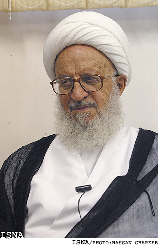 آيت‌الله العظمي مكارم شيرازي درباره حج امسال:
خطر آنفلوآنزا اگر جدى باشد مانع استطاعت در حج مى‏شود