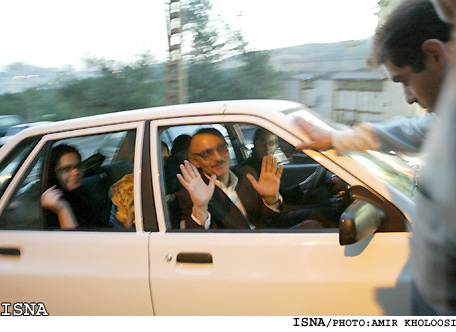 /گزارش تصويري/1
هاشم آقاجري از زندان آزاد شد