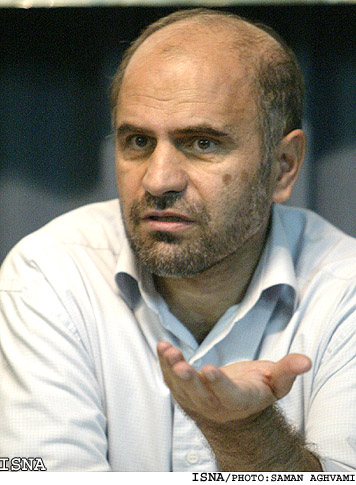 فرشاد مومني: اقتصاد 40 درصد دولتي در زمان جنگ، به 65 درصد رسيده است
دكتر رضوي: حدود 70 درصد خصوصي‌سازي مربوط به بخش‌هاي شبه‌دولتي است