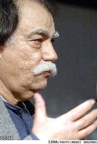 آيدين آغداشلو:
 مرتضي مميز از نظر تعهد، هنرمندي تمام و كمال و معلمي يگانه بود
عنوان «پدر گرافيك ايران» قطعا برازنده شخصيت و كار مميز خواهد بود