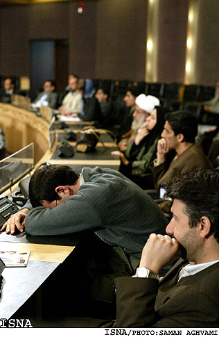 ”چو ايران نباشد تن من مباد“
حسن عليزاده:
ضرورت حفظ هويت فرهنگي كشور از نان شب هم واجب‌تر است