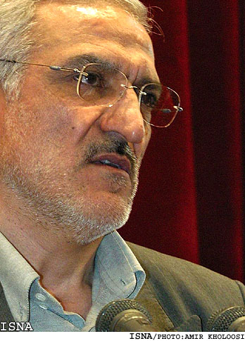 وزيرعلوم:
ـ بايدبررسي تخلفات به كميته‌هاي انضباطي واگذارشود
ـ فضاي انتخابات دردانشگاه‌ها پرشورتر مي‌شود
ـ دانشجويان به فعاليت صنفي فرهنگي گرايش پيدا كرده‌اند