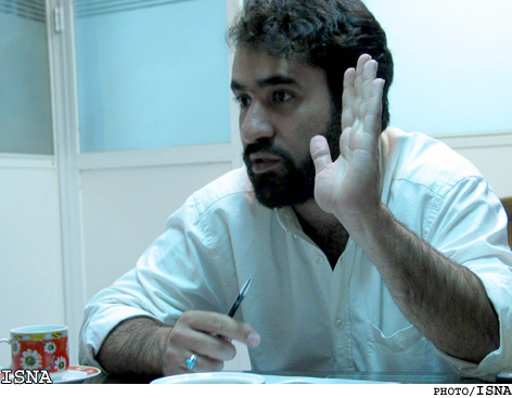 /رفع مظلوميت از فرهنگ/
رضا اميرخاني: 
دست و چشم دولت بايد جاي‌شان را عوض كنند