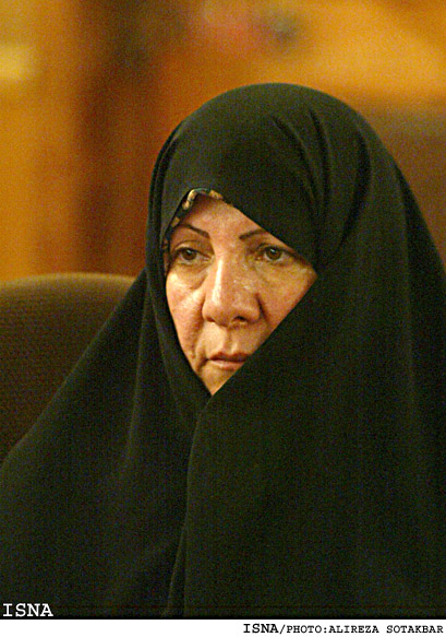 گفت‌وگو با حميد عاملي در برنامه‌ي «هفته‌ي آينده» سرگذشت راديو
مدير شبكه‌ي راديويي تهران:
حفظ جايگاه پيشكسوتان راديو و قدرداني از زحمات آن‌ها ضروري است