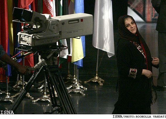 فرشته‌ طائرپور دراختتاميه‌ي بخش بين‌الملل جشنواره‌ي فيلم فجر/روح‌اله وحدتي