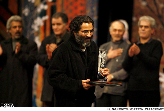 مهرداد ميركياني درمراسم اختتاميه بيست وچهارمين جشنواره فيلم فجر/مرتضي فرج‌آبادي