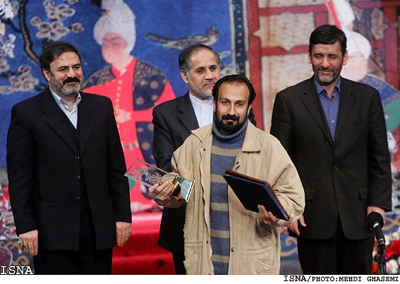 اصغر فرهادي بهترين كارگردان بيست وچهارمين جشنواره‌ فيلم فجر/مهدي قاسمي  ايسنا