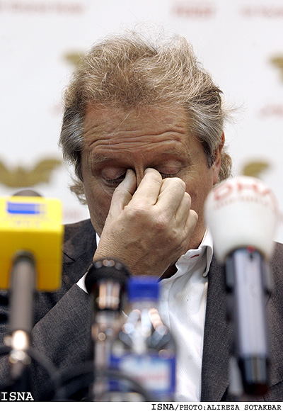 آري‌هان در نشست مطبوعاتي سرمربي جديد پرسپوليس/عليرضا صوت‌اكبر ايسنا