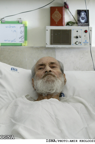 /گزارش تصويري/
استاد رحيم موذن زاده اردبيلي همچنان در بستر بيماري