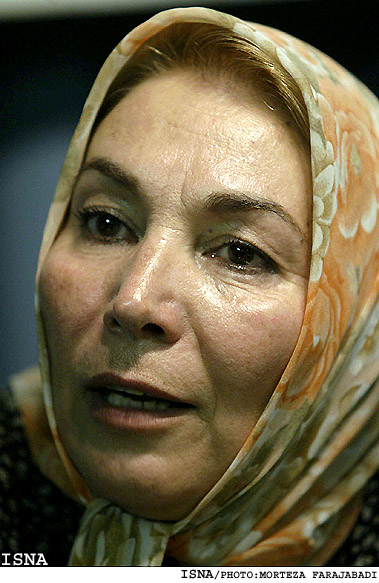 «اگر ناصر تقوايي قبول كند، سيمرغم براي او» 
پروانه معصومي براي 35 سال بازيگري تقدير مي‌شود