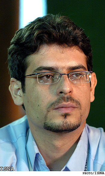 عضو انجمن اسلامي دانشجويان تربيت مدرس:
دانشجويان « نقاد » بايد « نقدپذير » هم باشند