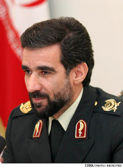 فرمانده انتظامي استان تهران خبر داد:
دستگيري باند سارقان خودرو و كشف 2 فقره قتل در كرج و اسلامشهر