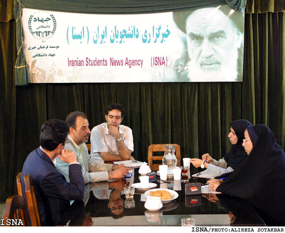 *از نيازهاي مشتري تا رويكرد دولت نهم*

نشست تخصصي هتلداري در ايسنا برگزار شد