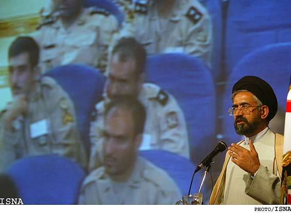 /گردهمايي مسوولان شعب سياسي سازمان عقيدتي - سياسي ارتش/
مسعودپور: غرب نگران است ايران با خودكفايي در صنعت هسته‌يي سود اقتصادي اين صنعت را از آن خود كند