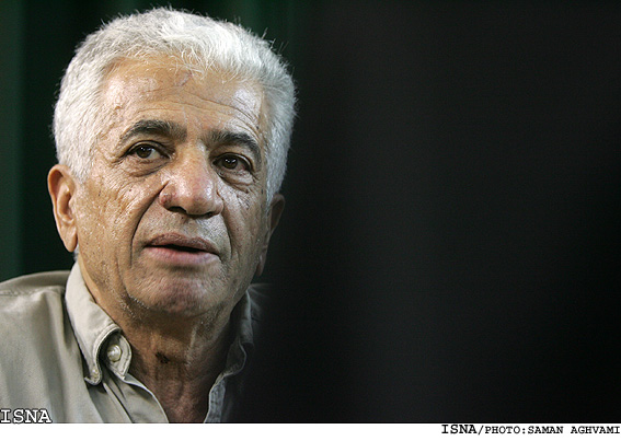 در آستانه‌ي 71 سالگي
پرويز تناولي در ايران نمايشگاه برپا مي‌كند
